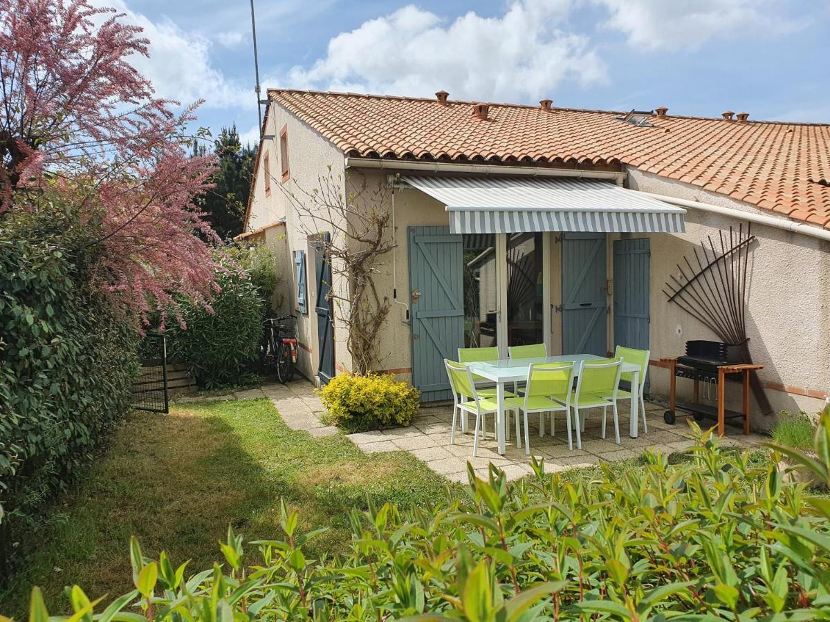 Petite Maison Dans Residence Avec Piscine Proche Plage Et Centre Ville A Pied Pornic Exteriér fotografie